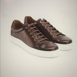 Men’s casual shoes